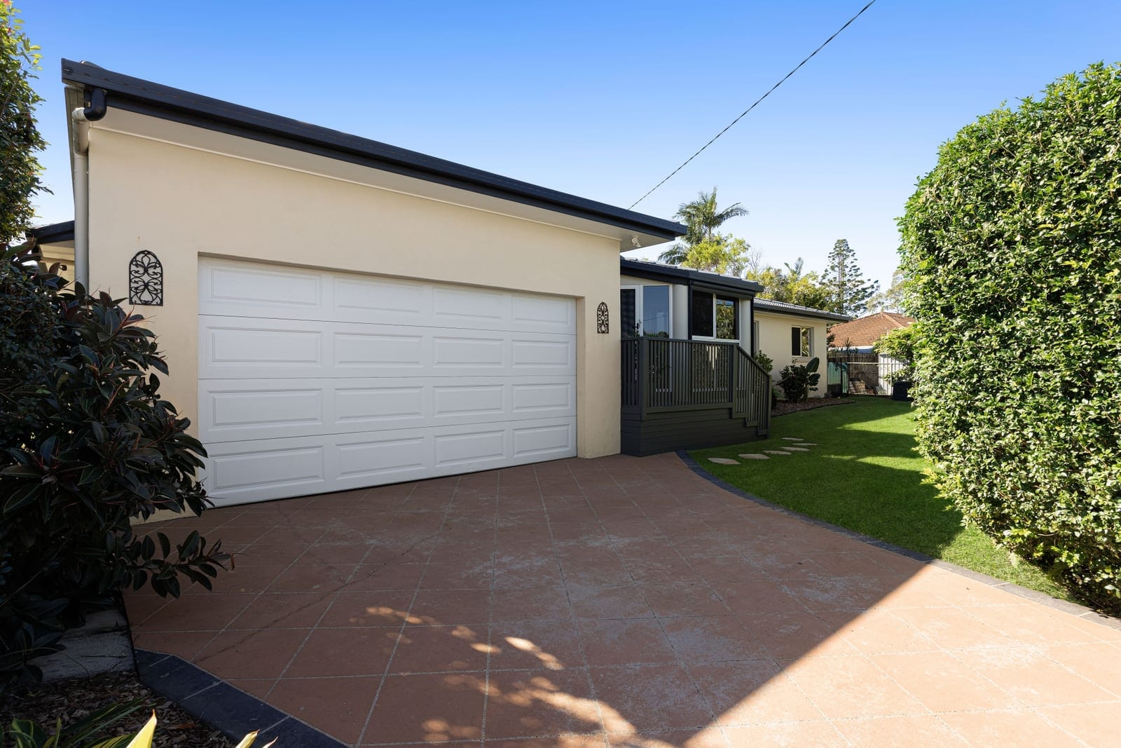 SOLD by Ollie Lehmann