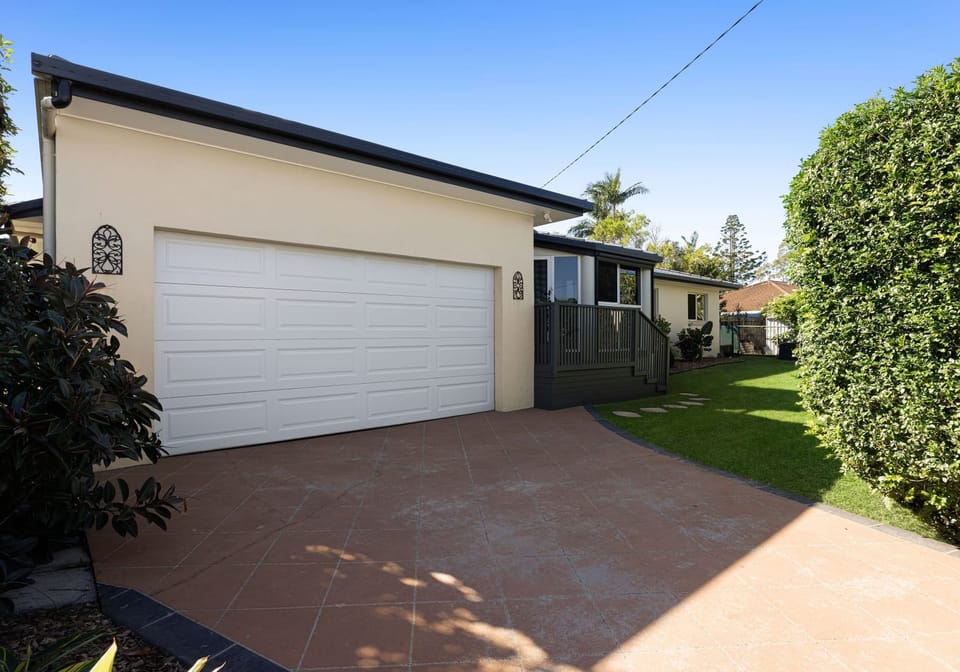SOLD by Ollie Lehmann