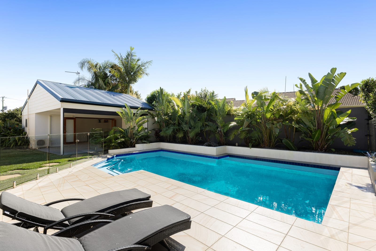 SOLD by Ollie Lehmann