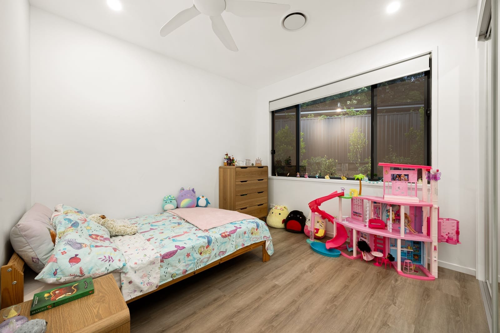 Effortless Modern Living the Family will LOVE