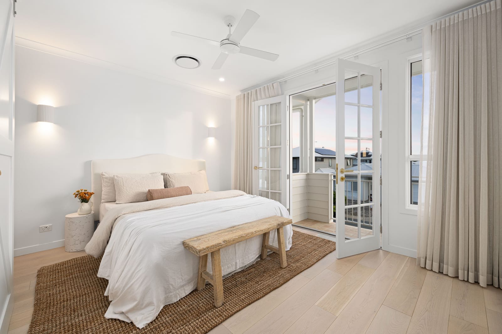 Presentation, Lifestyle, Location