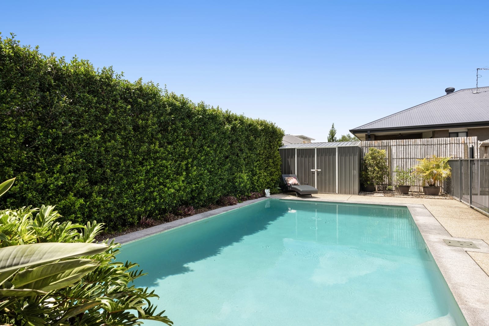 Grand Spacious Family Entertainer + Large Swimming Pool!