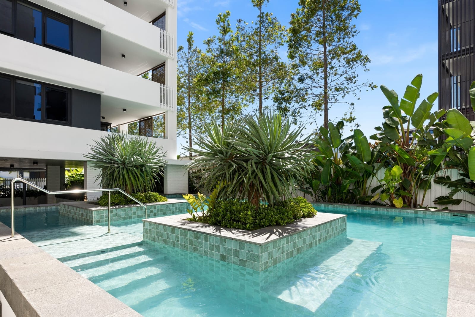 Prestigious Residence With Luxury Amenities