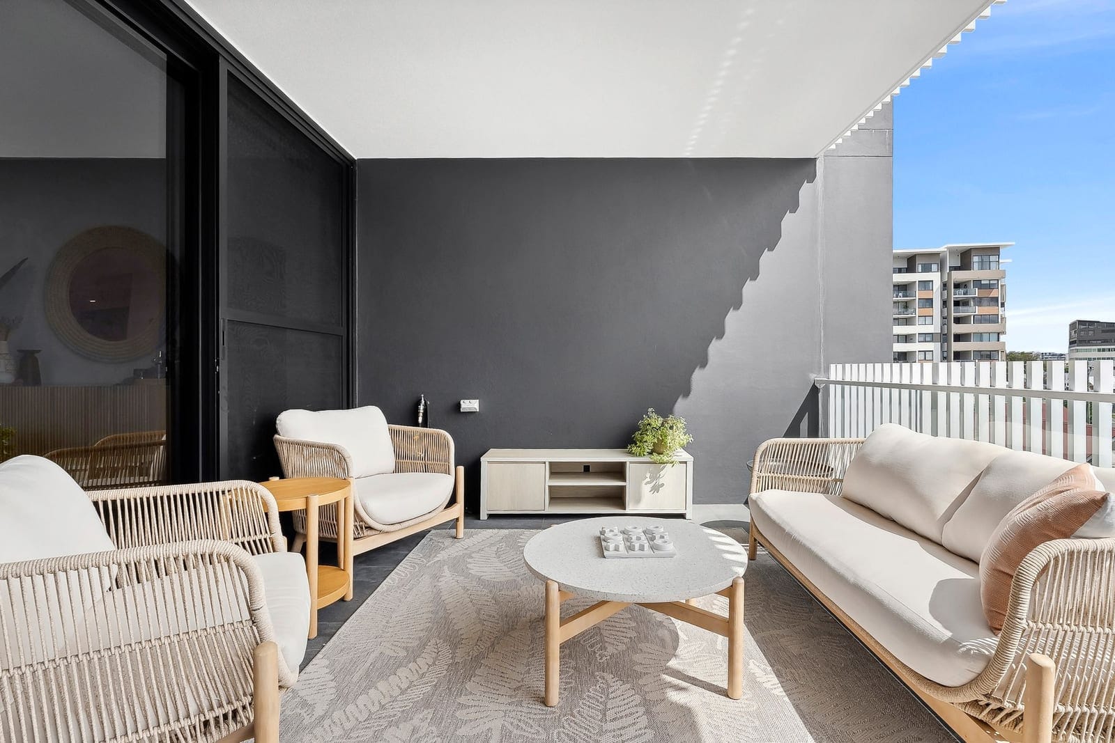 Prestigious Residence With Luxury Amenities