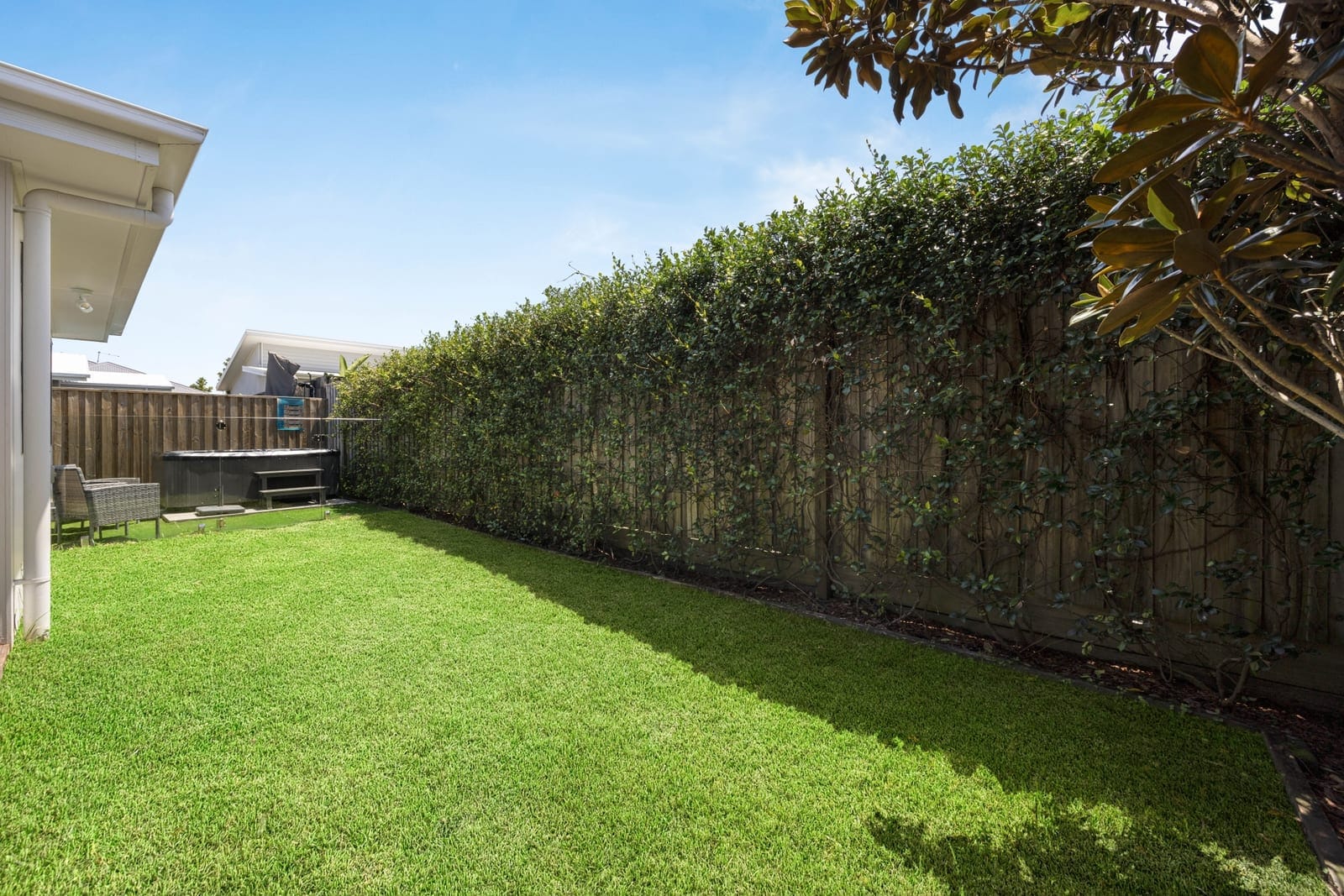 Stylish Family Home + SPA + Solar - Just Minutes from the Sand and Surf!
