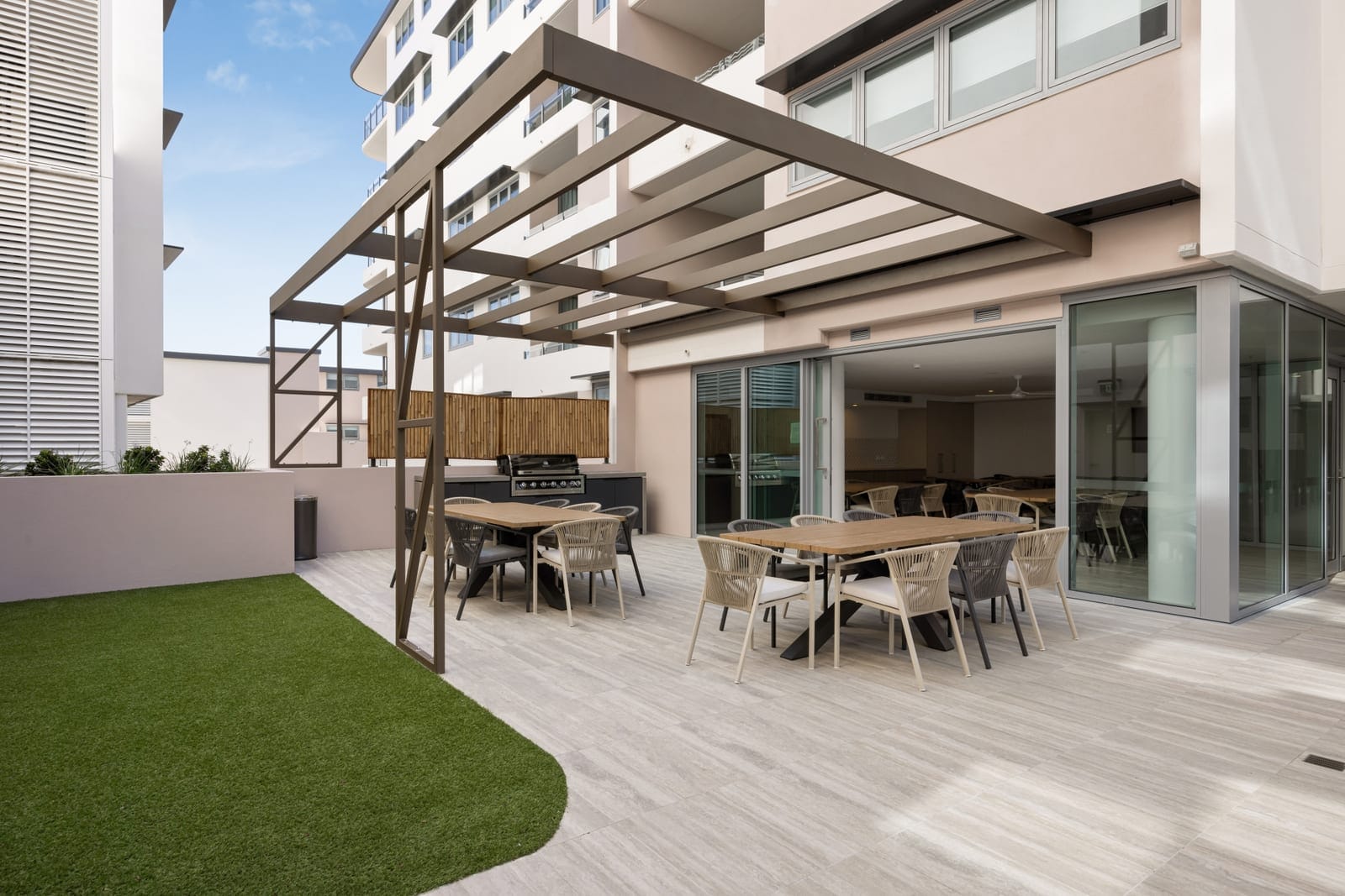 Brand New Beachside Buddina Entry Level - Surf, Shop, Dine & Repeat !