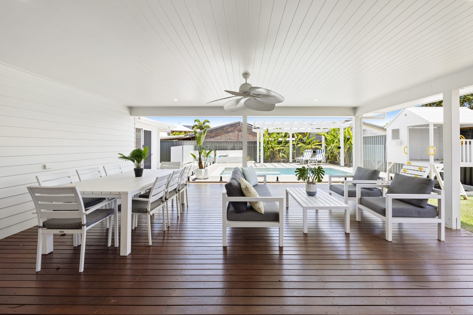 Luxury, Lifestyle & Location – Your Dream Coastal Retreat Awaits!