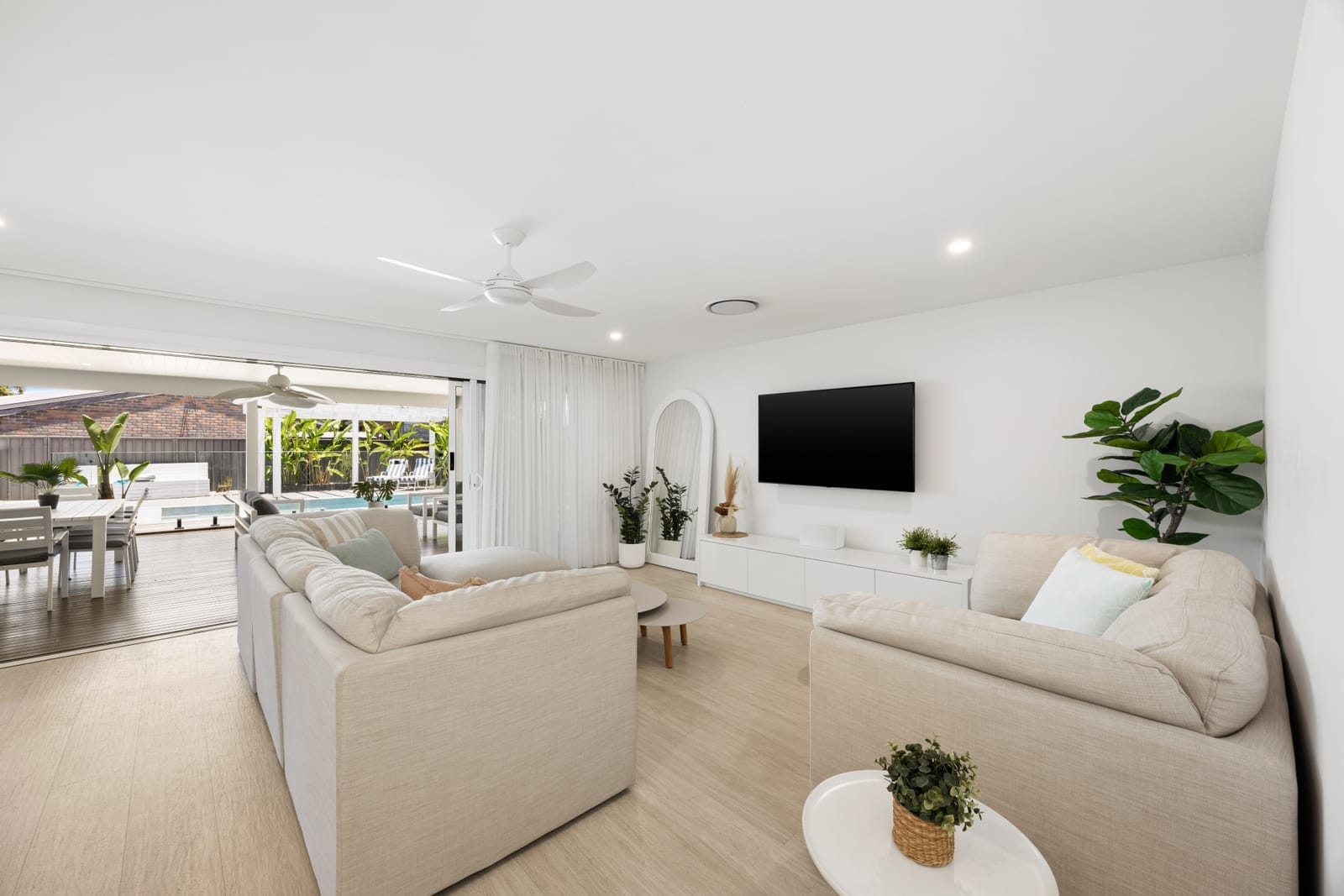 Luxury, Lifestyle & Location – Your Dream Coastal Retreat Awaits!