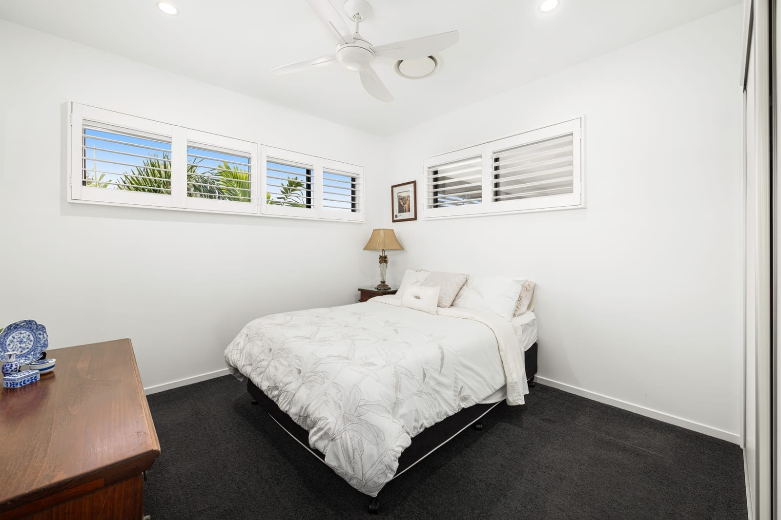 Sold by Angelina Sweeney & Ollie Lehmann