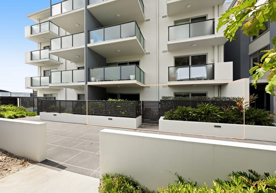 Prime Investment Opportunity: Spacious Ground-Floor Apartment