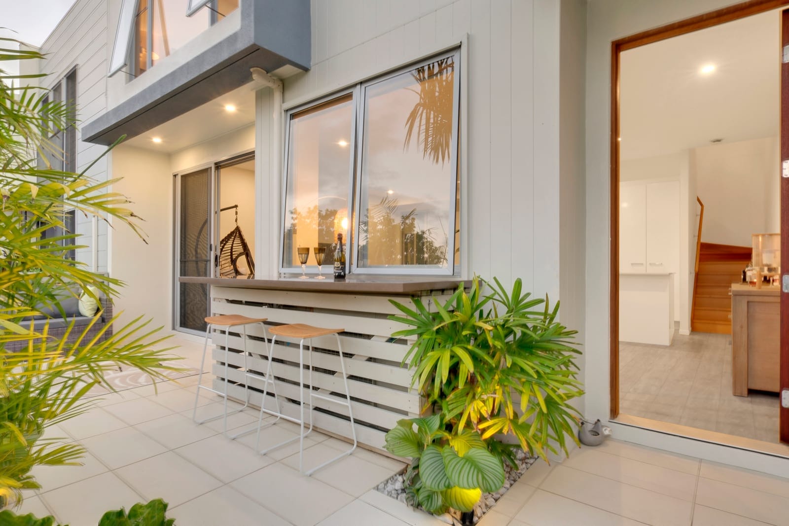 Bright 3-Bedroom Terrace in Sunshine Cove