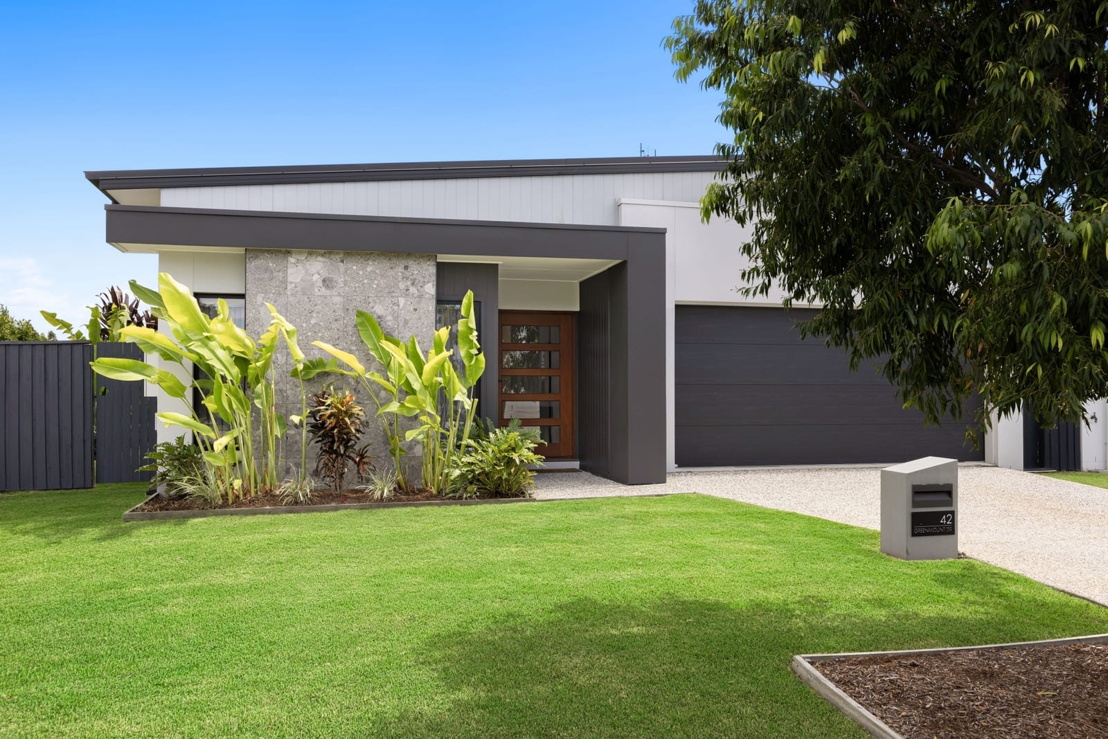 Ultra-Stylish: The COMPLETE Family Home
