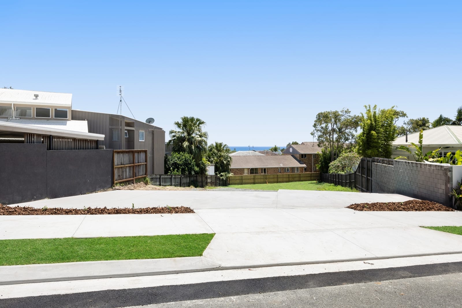 House & Land – Ocean Views, Finish It Your Way!