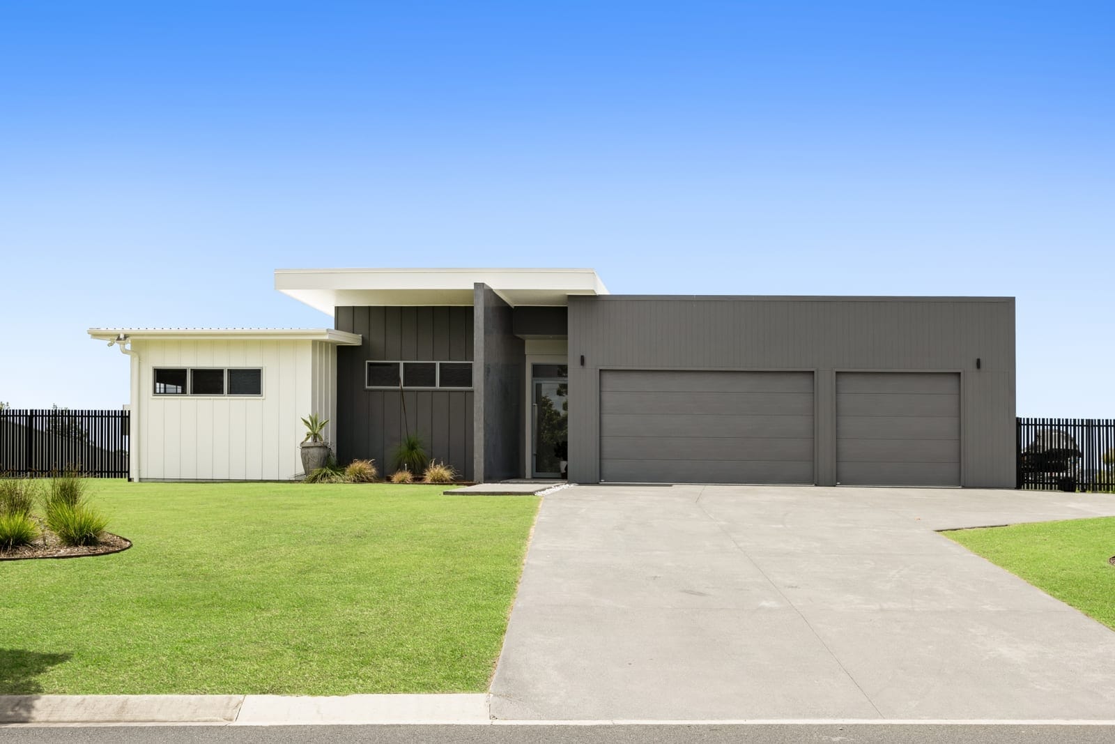 SOLD by Ollie Lehmann