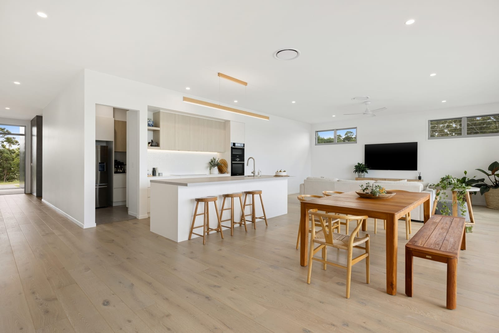 SOLD by Ollie Lehmann