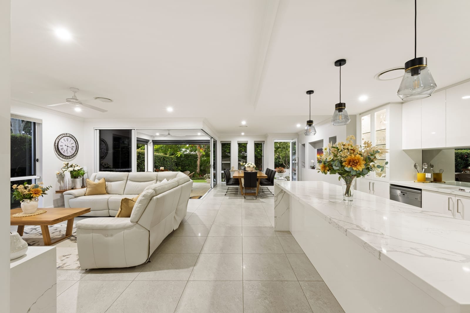 Modern Elegance on Top of Buderim