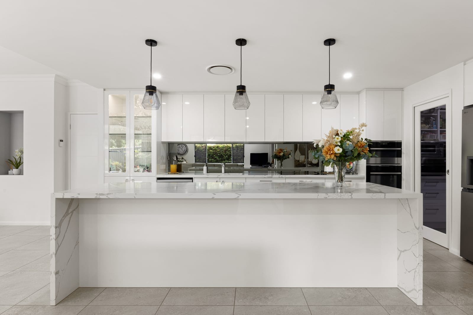 Modern Elegance on Top of Buderim