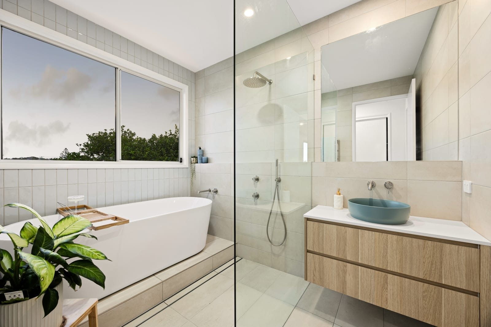 North Facing Luxury Living, Dual Access