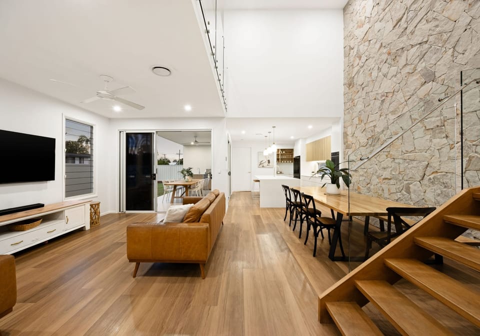 North Facing Luxury Living, Dual Access