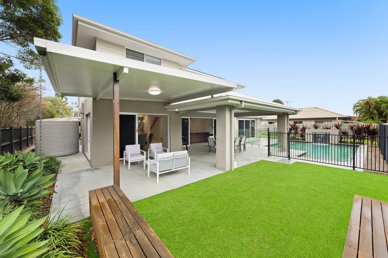 Spacious Family Dream Home in Serene Cul-de-sac Setting