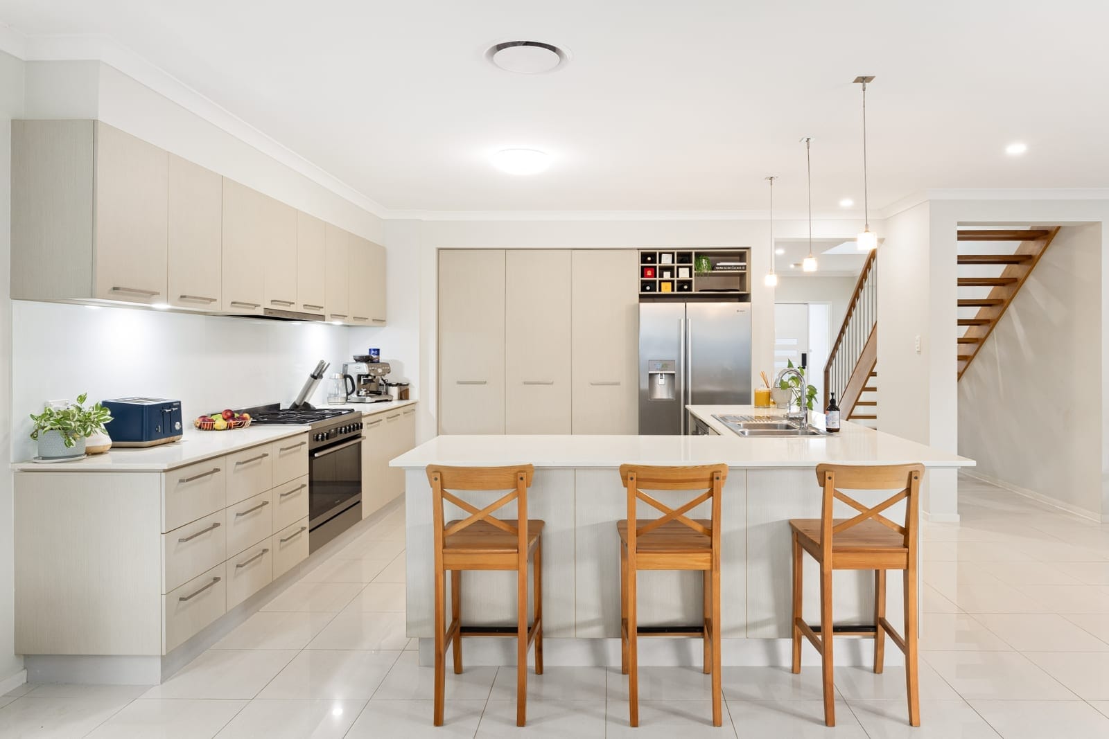 Spacious Family Dream Home in Serene Cul-de-sac Setting