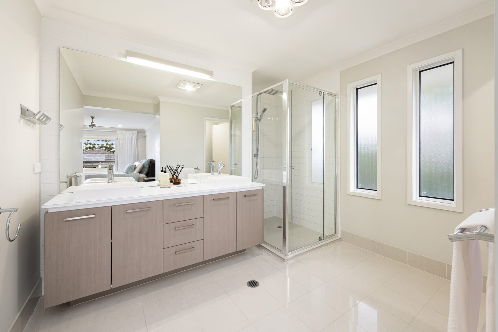 Spacious Family Dream Home in Serene Cul-de-sac Setting