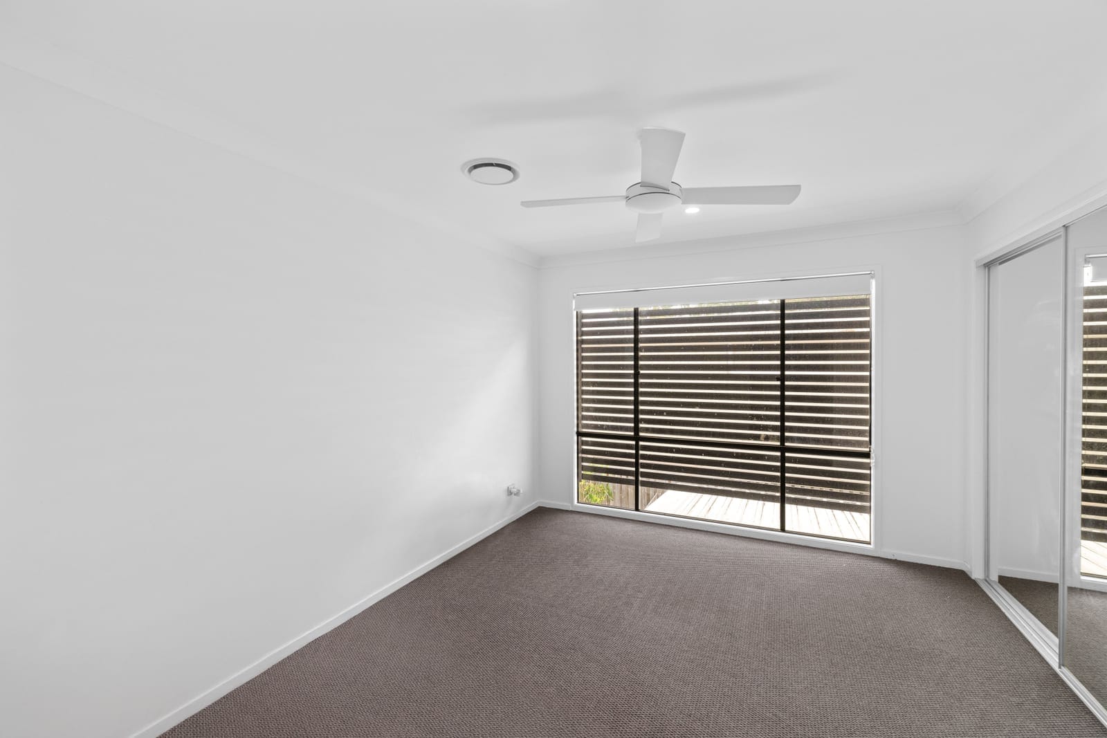 Exclusive Boutique Townhome in Bracken Ridge