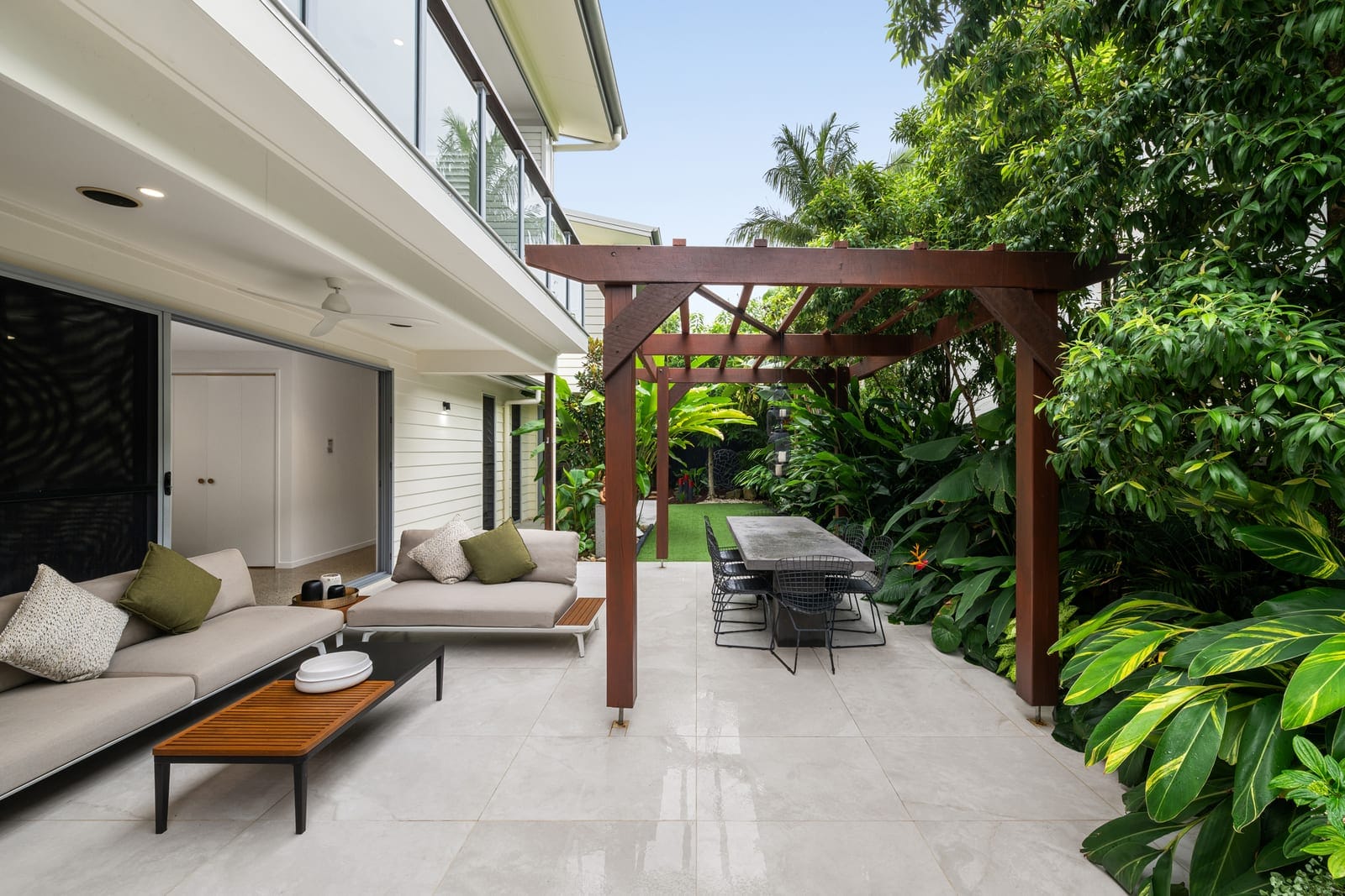 Private Contemporary Sanctuary