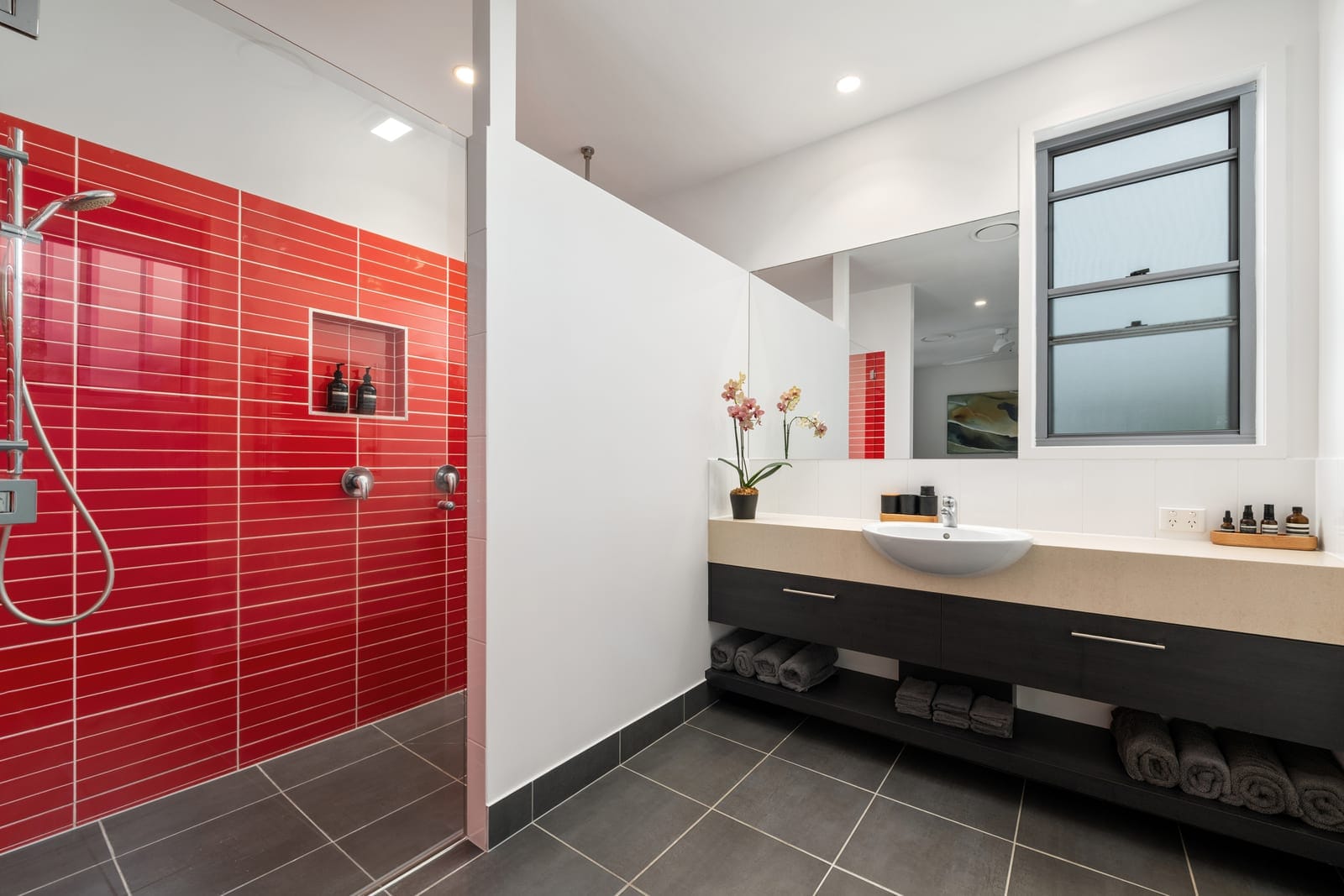 Private Contemporary Sanctuary