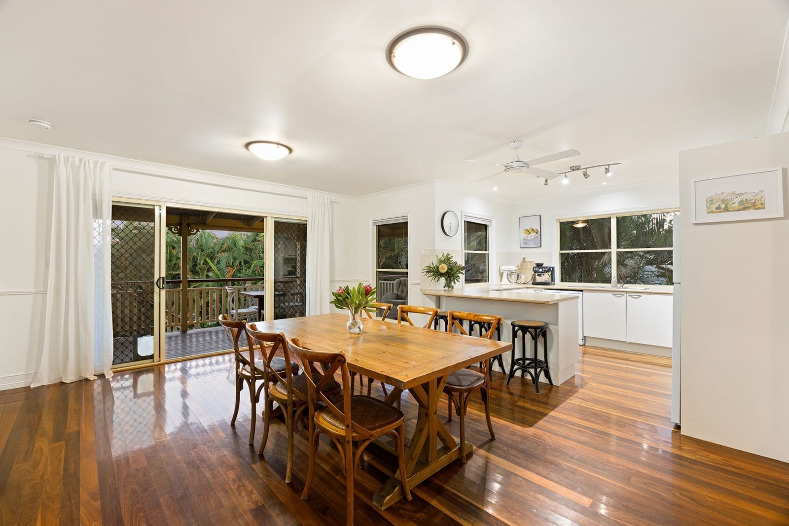 Queenslander Charm, Palmwoods Perfection