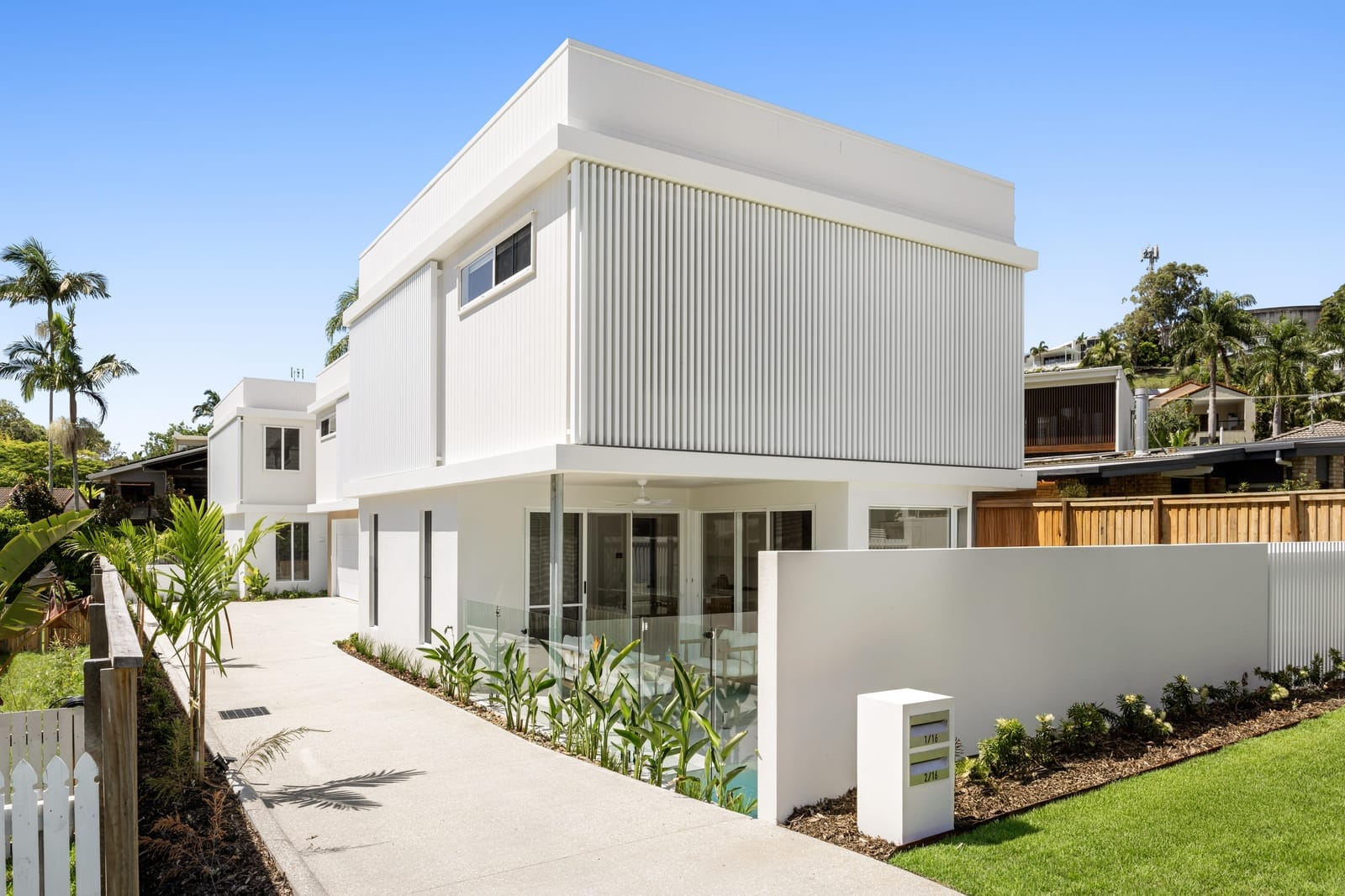 Luxury Beachside Residence in a Premier Coastal Setting