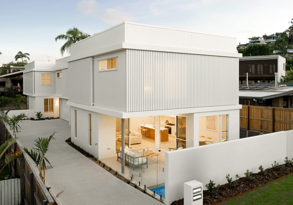 Luxury Beachside Residence in a Premier Coastal Setting