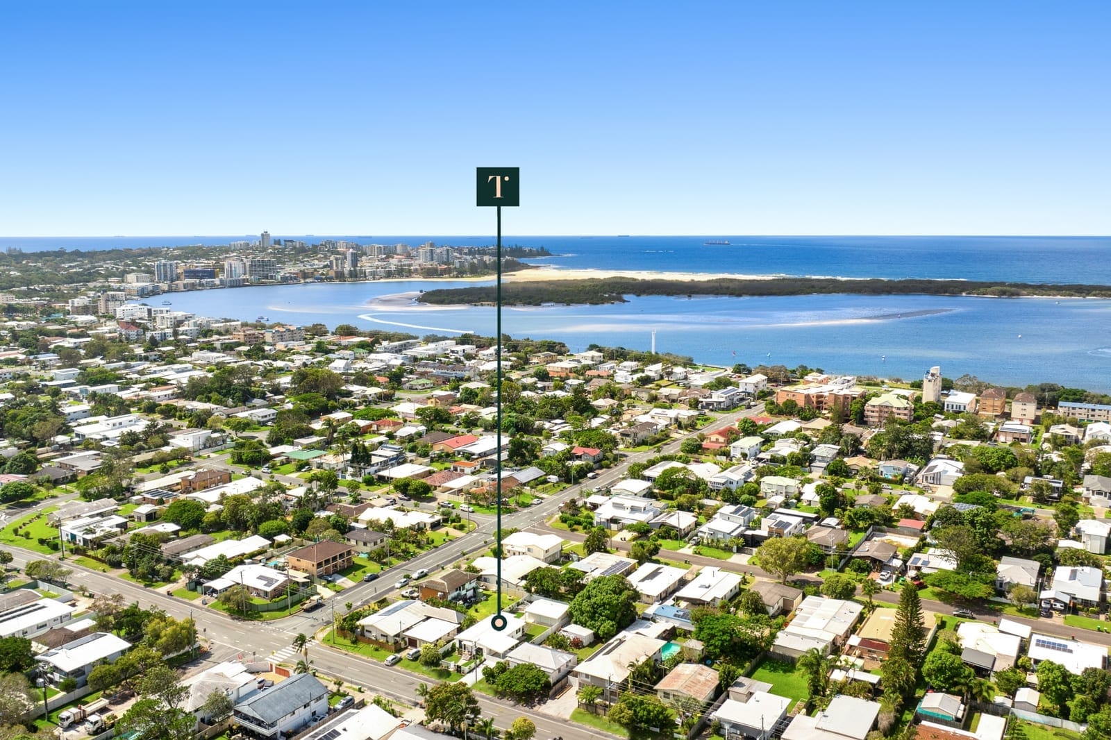 Golden Charmer: Location, Lifestyle with Side Access
