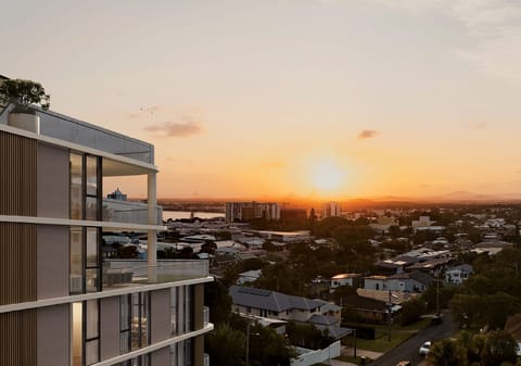 Views, Amenity & Lifestyle