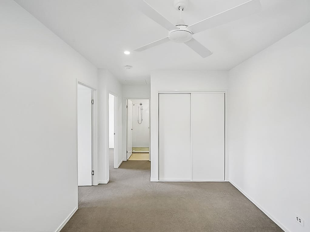 Sunshine Cove: Light-Filled Living, Prime Corner Block