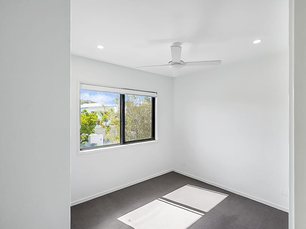 Sunshine Cove: Light-Filled Living, Prime Corner Block