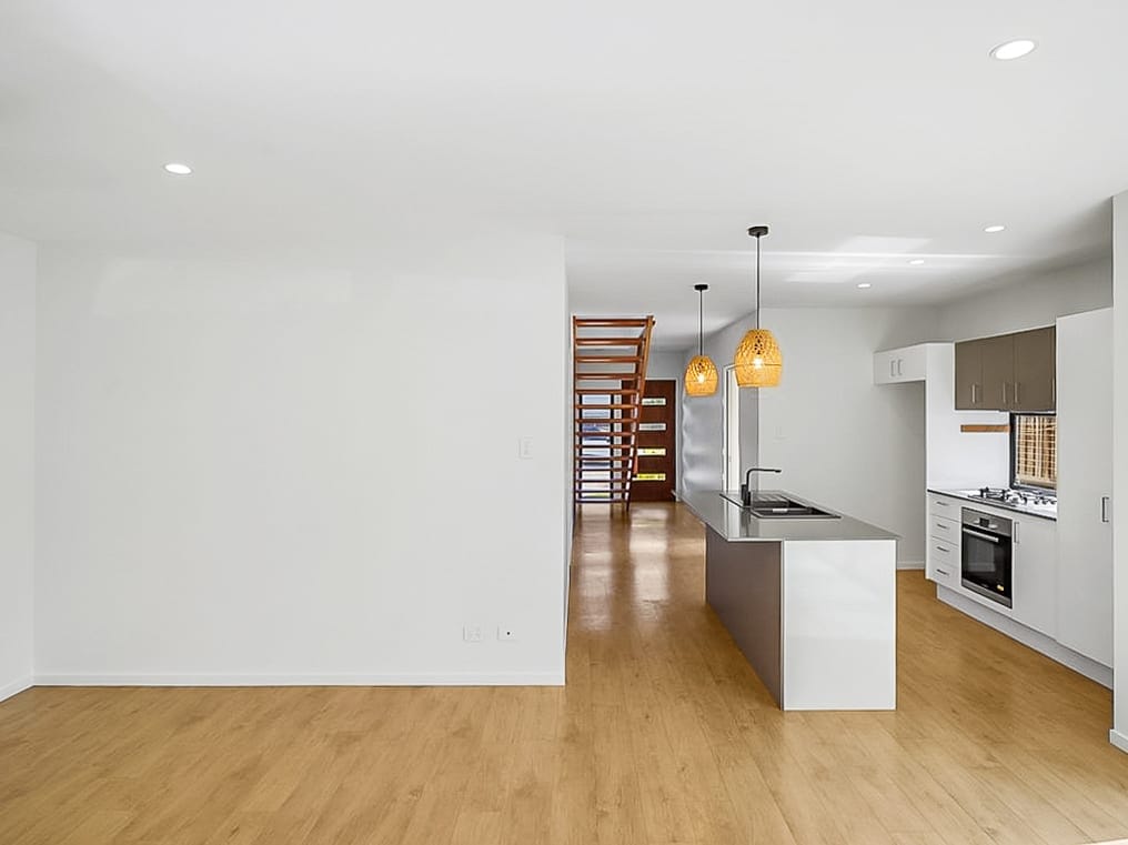 Sunshine Cove: Light-Filled Living, Prime Corner Block