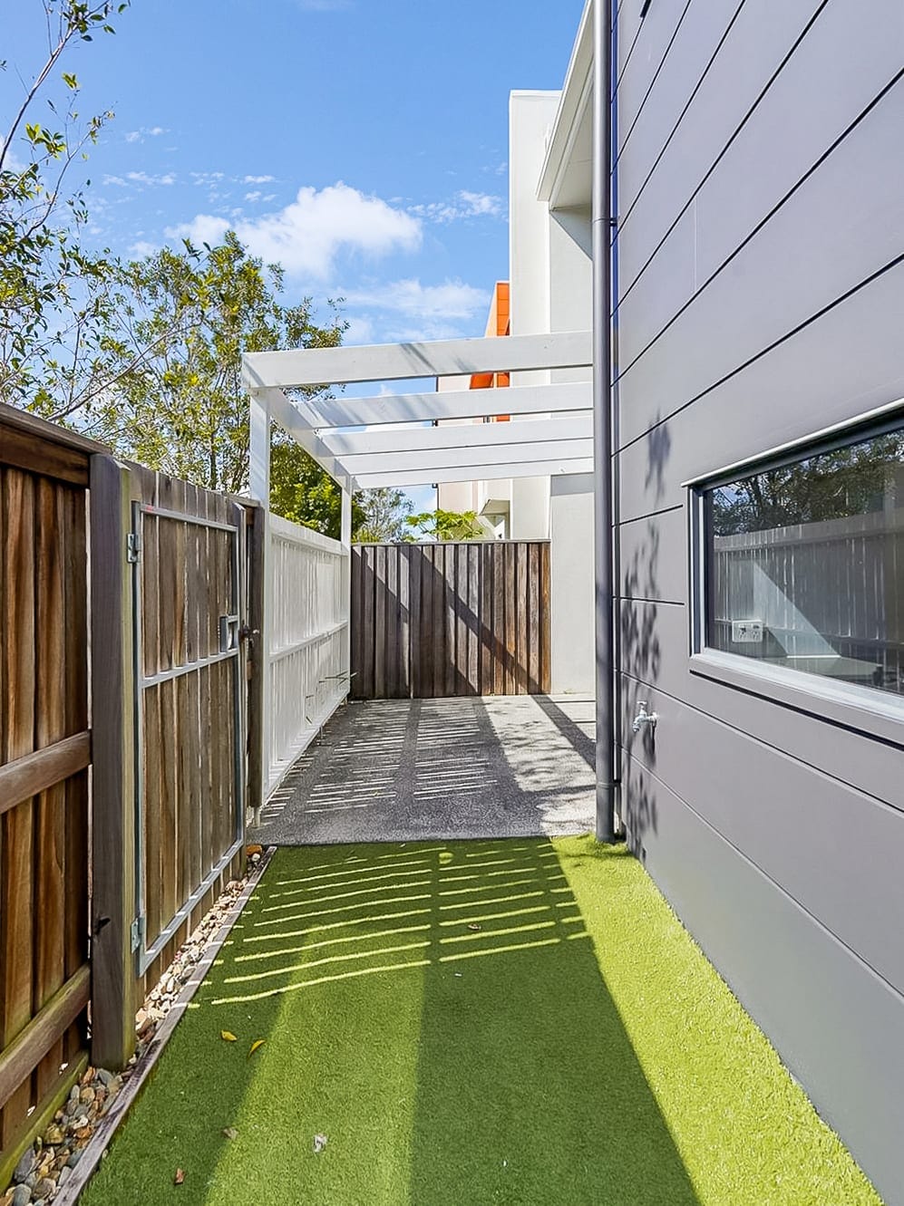 Sunshine Cove: Light-Filled Living, Prime Corner Block