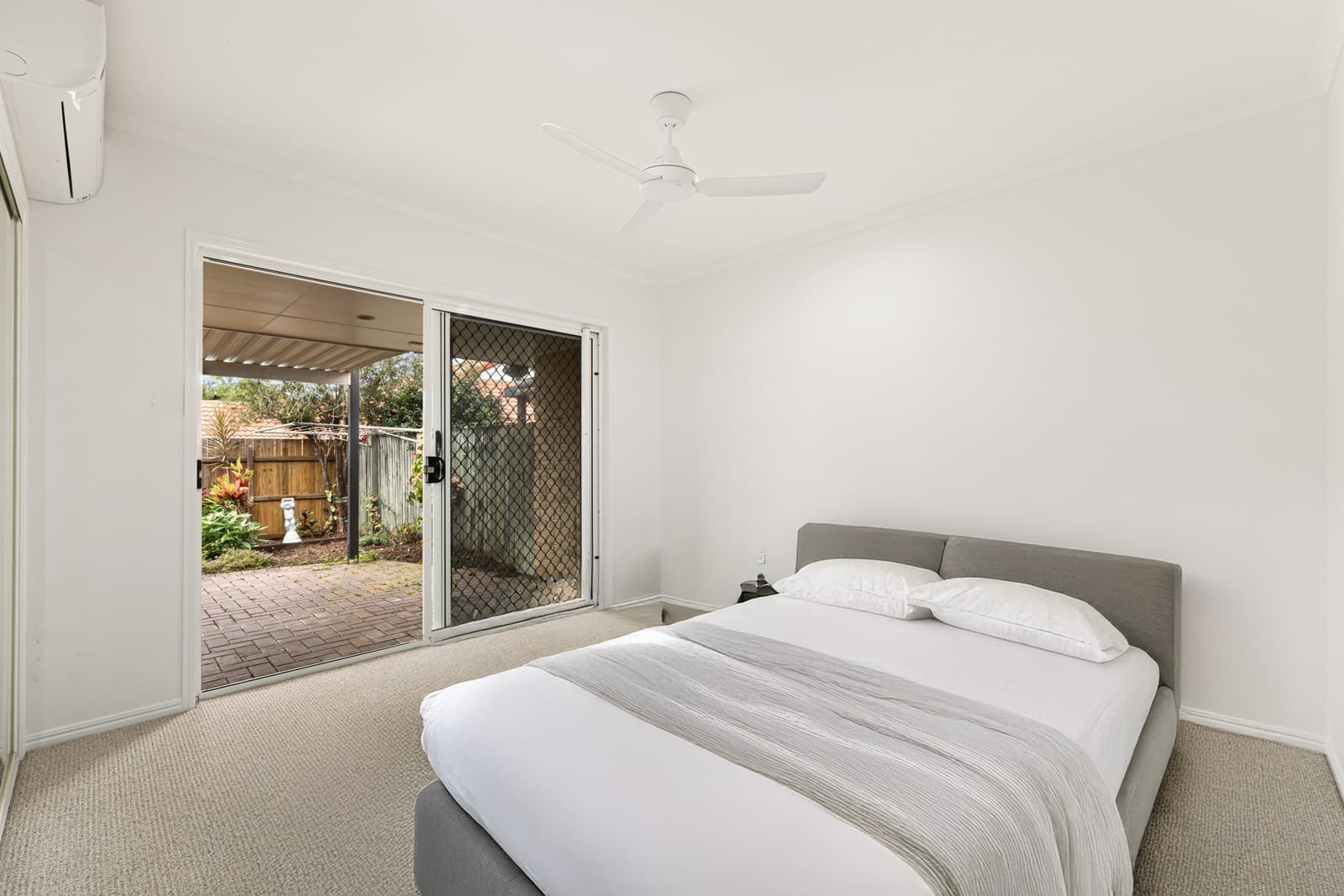 SOLD by Ollie Lehmann