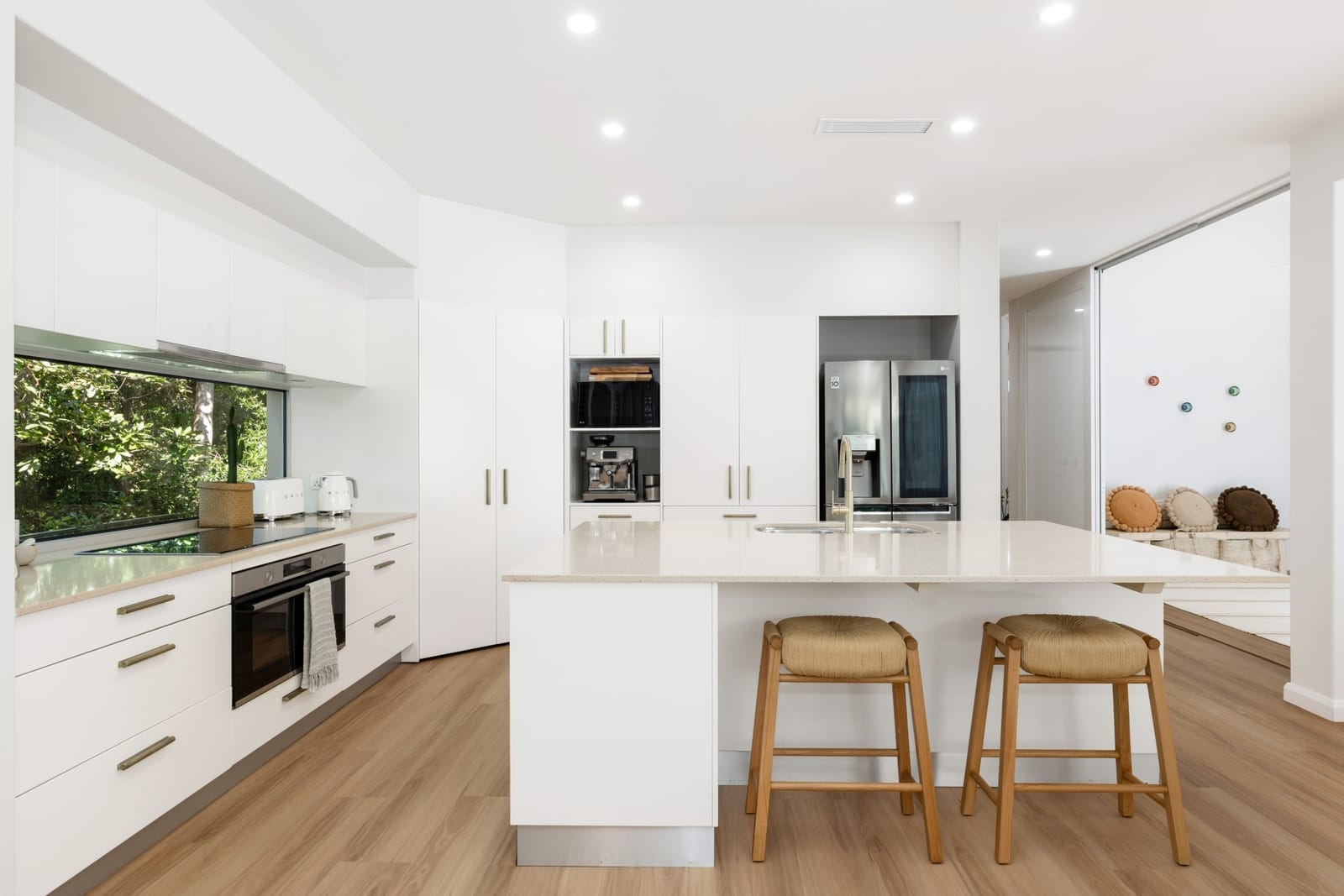 SOLD BY OLLIE LEHMANN
