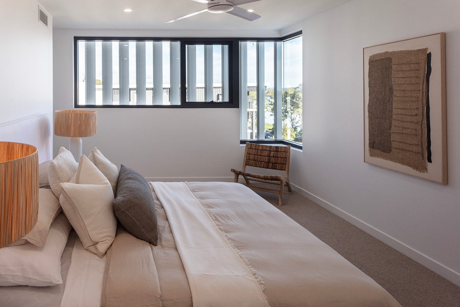 Brand New Luxury Build: Top Floor, Stunning Views