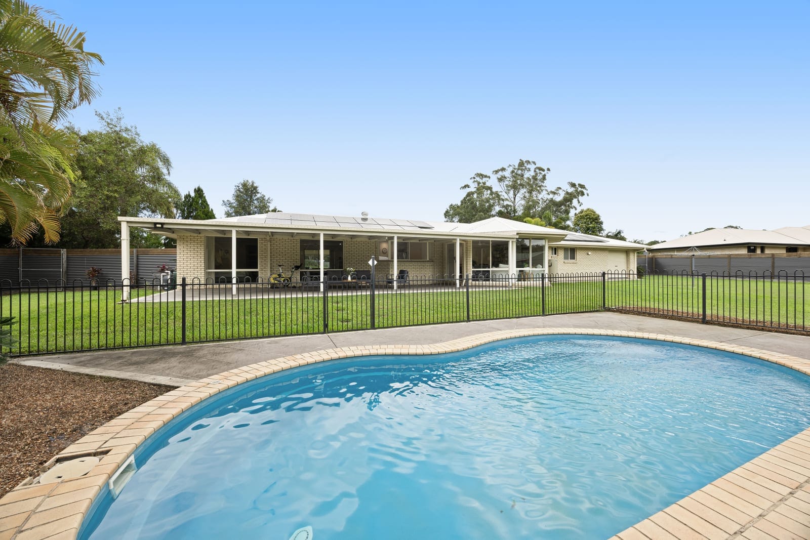 SOLD BY SOF & CHRIS | TOWN