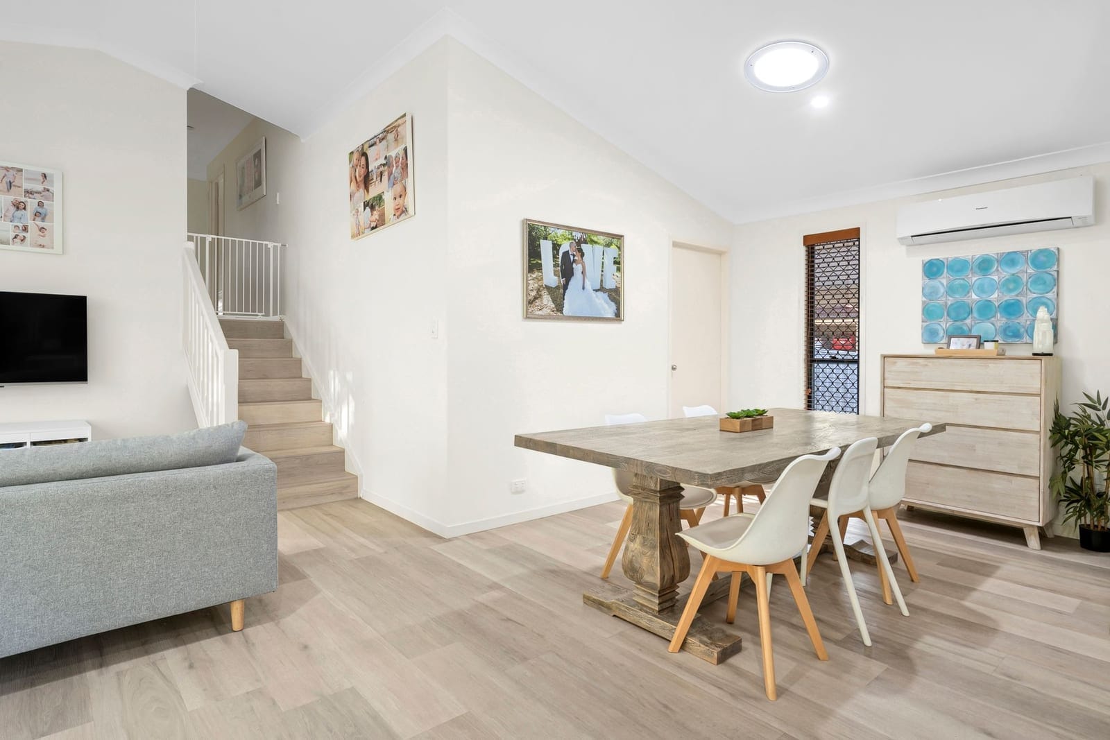 Sold by Ollie Lehmann