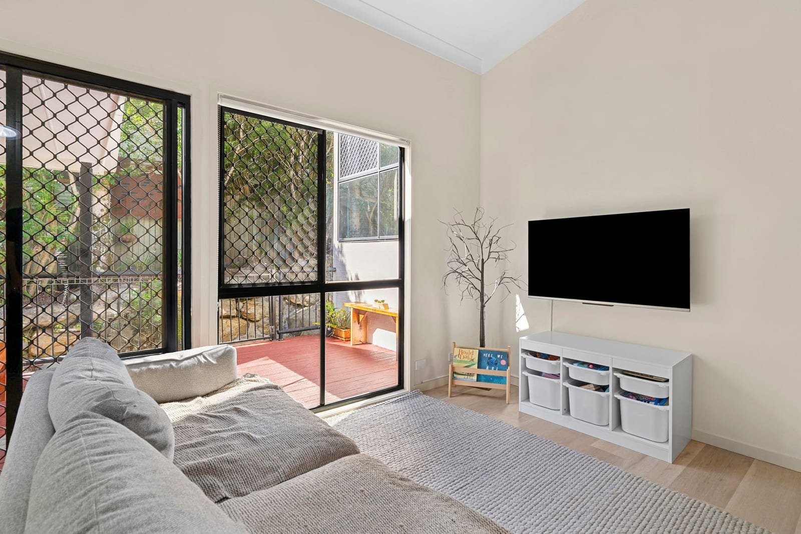 Sold by Ollie Lehmann