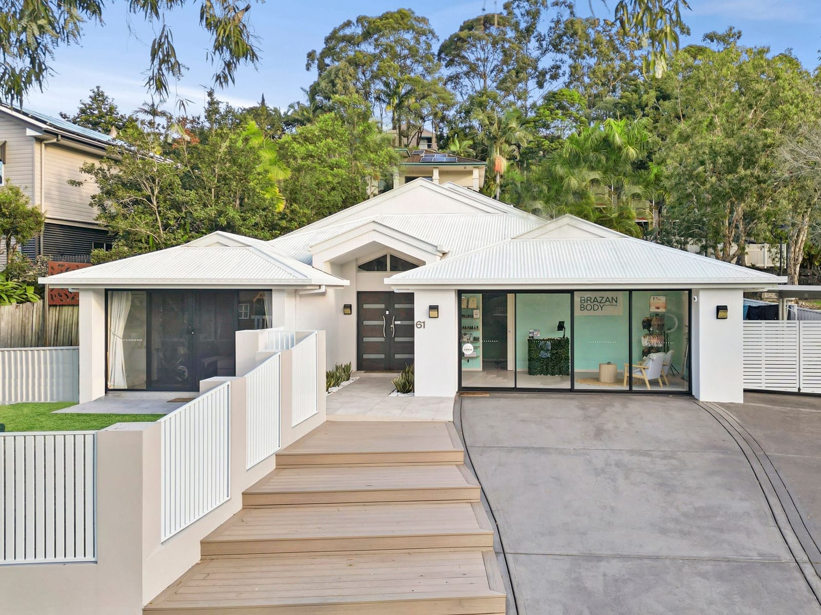 Sold by Ollie Lehmann