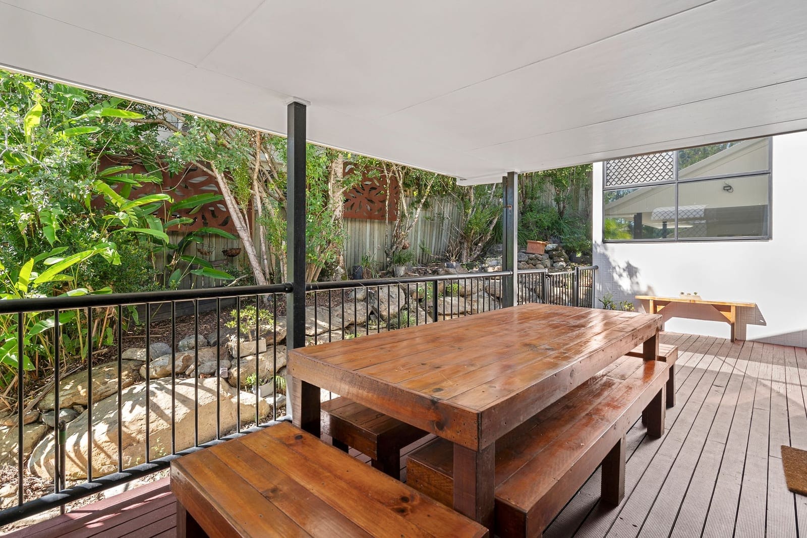 Sold by Ollie Lehmann