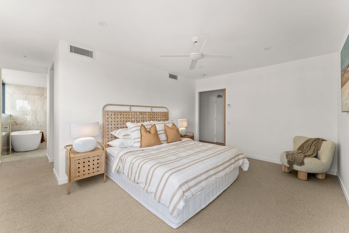 Brand New Luxury Build: Stunning Views