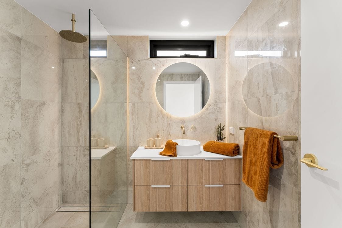 Brand New Luxury Build: Stunning Views