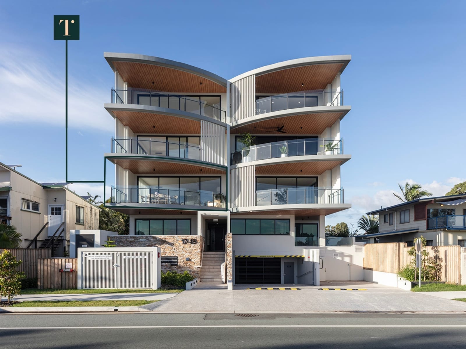 Brand New Luxury Build: Stunning Views