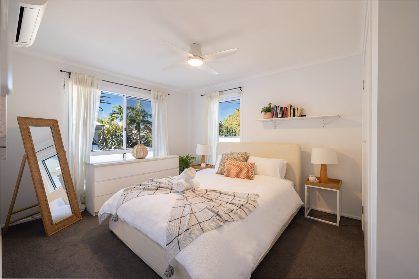 Mooloolaba Magic: Dual Living or Airbnb $$$